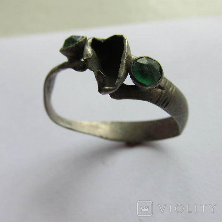 Серебряный средневековый перстень со вставками., фото №3