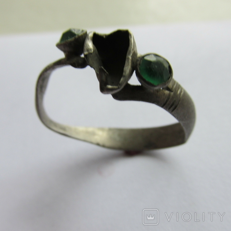 Серебряный средневековый перстень со вставками., фото №9