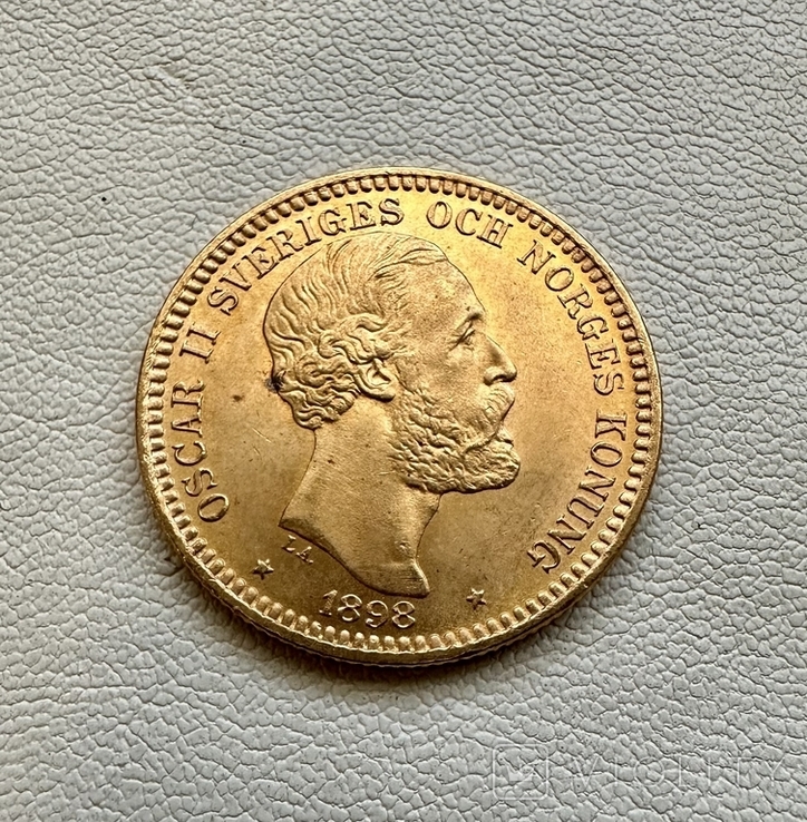 20 крон 1898 год Швеция, золото 8,96 грамм 900, фото №2