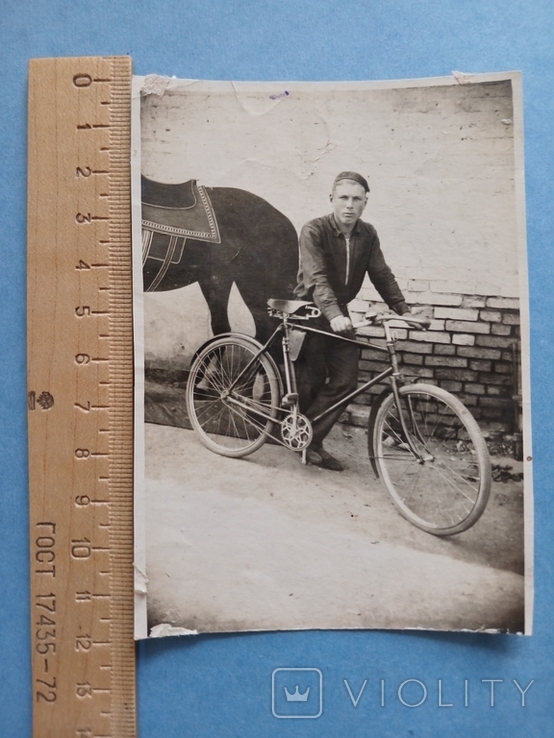 1938 Юнак та велосипед, фото №2