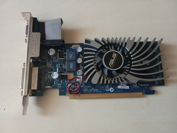 Видеокарта Asus GeForce 210, numer zdjęcia 3