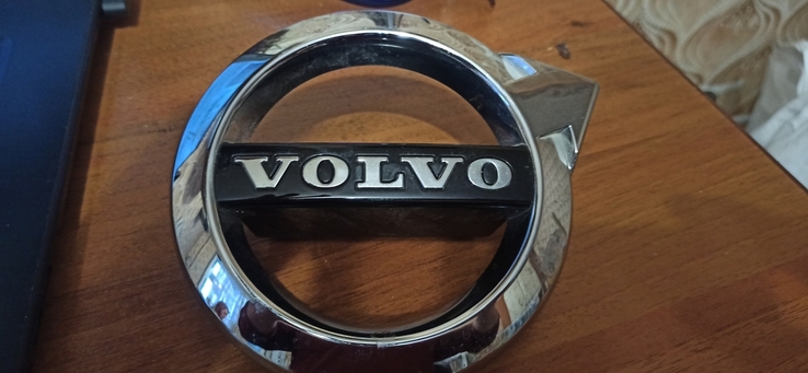 Шильдик Volvo, фото №2