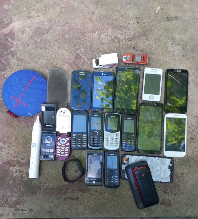 Мобільні телефони,машинкі,електроніка, photo number 2