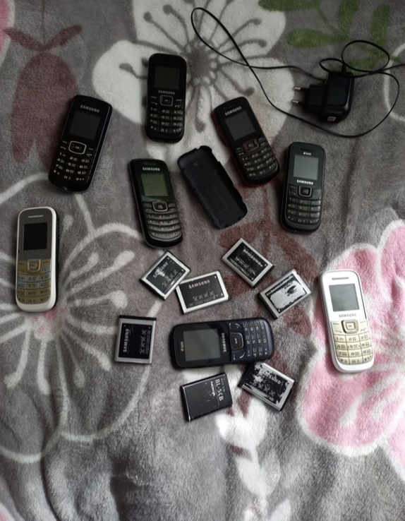 Мобільні телефони, photo number 3