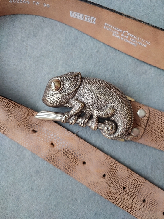 Стильный брендовый кожаный ремень Bernd Gotz, с пряжкой- хамелеон., фото №11
