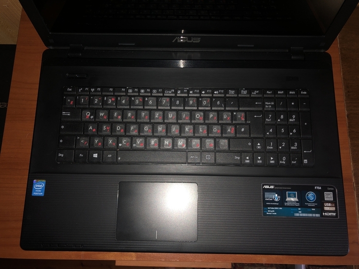 Ноутбук ASUS F75 iP B960/6gb DDR3/SSD 256GB/ Intel HD / 3 години, photo number 6