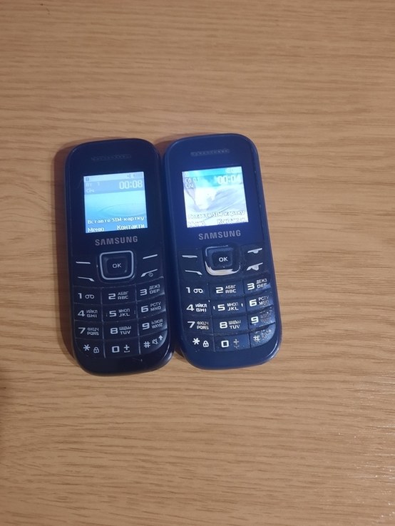 Два телефона Samsung робочі, numer zdjęcia 2