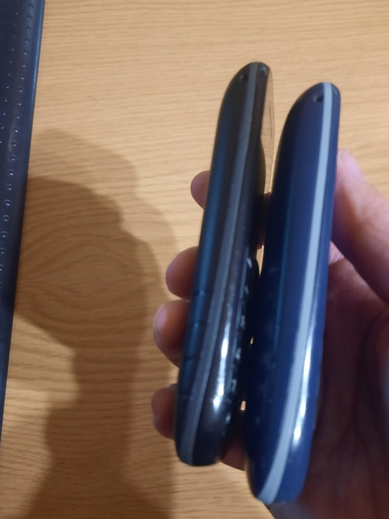 Два телефона Samsung робочі, numer zdjęcia 3