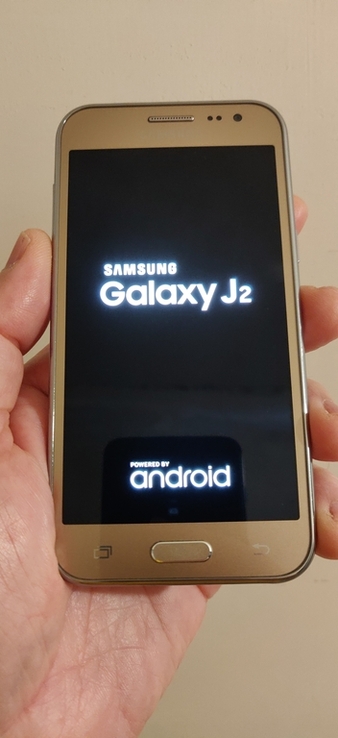 Samsung galaxy J-2, photo number 2