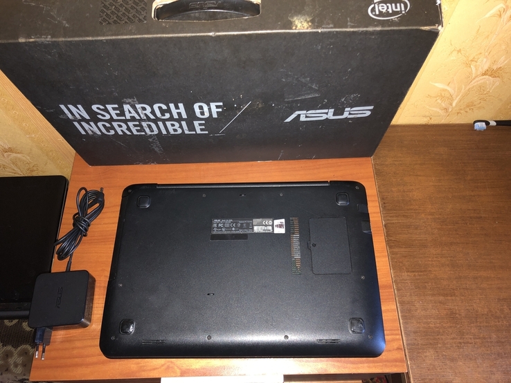 Ноутбук Asus R556L i7-5500U/8gb/SSD 250GB/Intel HD5500 +GF GT940M/3,5 години, numer zdjęcia 3