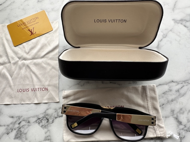 Louis Vuitton, photo number 3