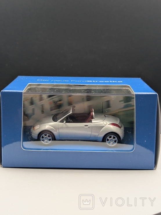Ford Streetka Cabrio в масштабі 1:43. Виробник Minichamps