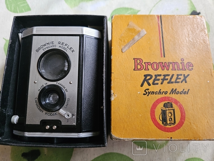 Appareil Photo Kodak Brownie Reflex Synchro Model - Version Canadienne
