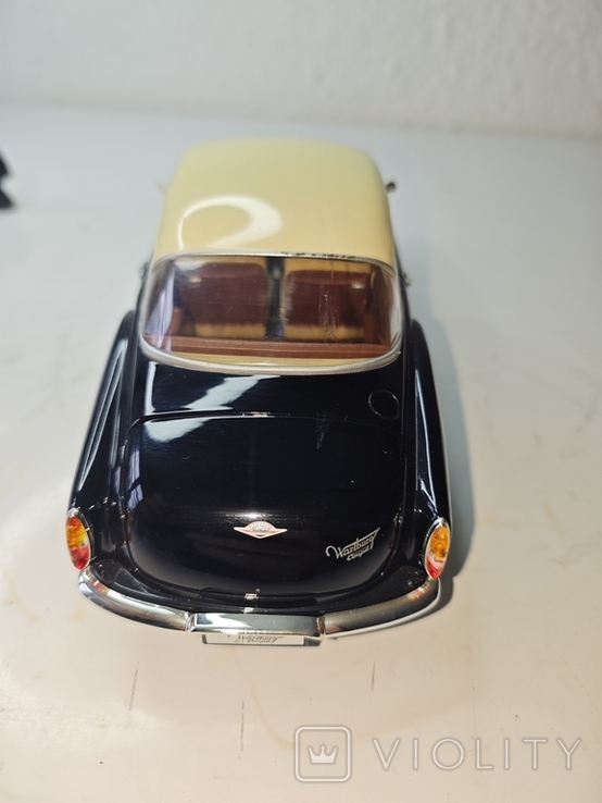 WARTBURG 311 COUPÉ, REVELL 1:18, V ORIGINÁL KRABICI