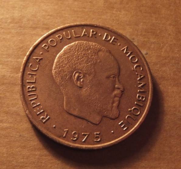 Мозамбик 1975 год монета 10 сентмов, фото №3