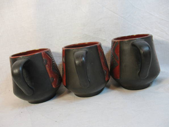 Три глиняных чашки, фото №3