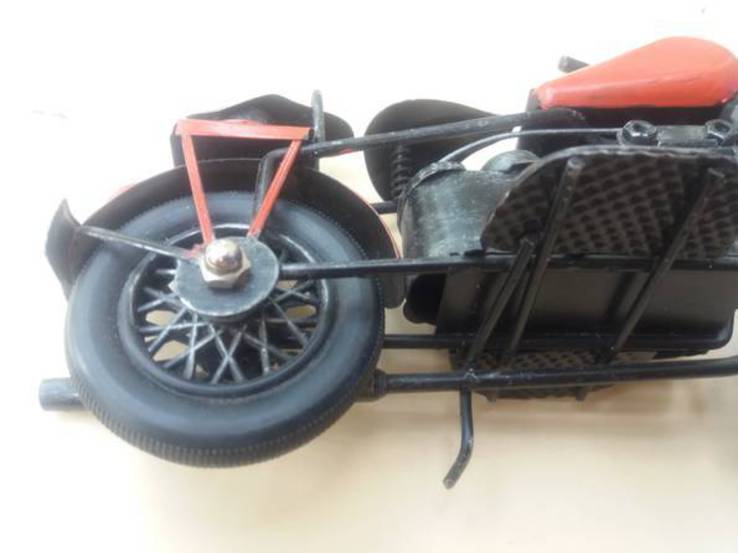 Старинная модель мотоцыкла, фото №5