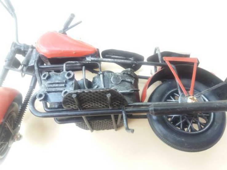Старинная модель мотоцыкла, фото №7