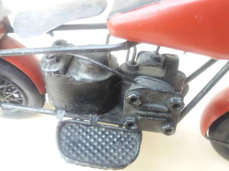 Старинная модель мотоцыкла, фото №12