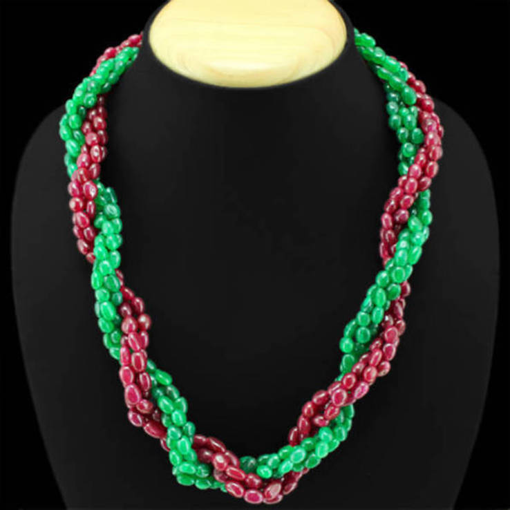 Ожерелье из натуральных изумрудов и рубинов