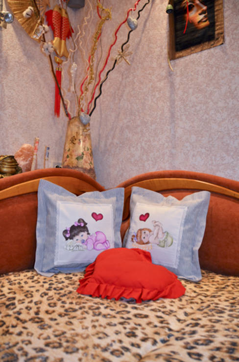 Декоративная подушка с ручной росписью Малышка 45х45 хлопок 100%, фото №4