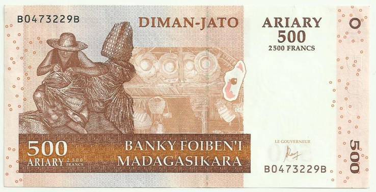 Мадагаскар 500,1000, 2000 Ариари UNC 2004, фото №2