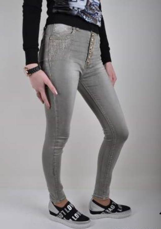 Укороченные стильные модные джинсы, фото №2