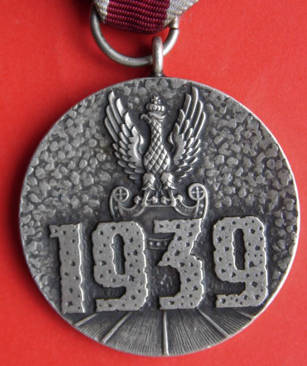 Медаль Польша За участие в оборонительной войне 1939, фото №3