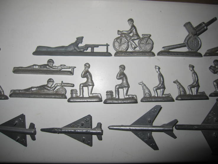 Солдатики и самолеты из СССР, фото №17