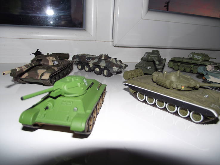 Коллекция танков как современных так и ВОВ, фото №4