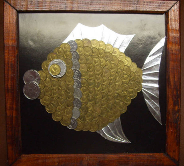 Коллаж Рыбка из монет. 22.5Х23см., фото №2