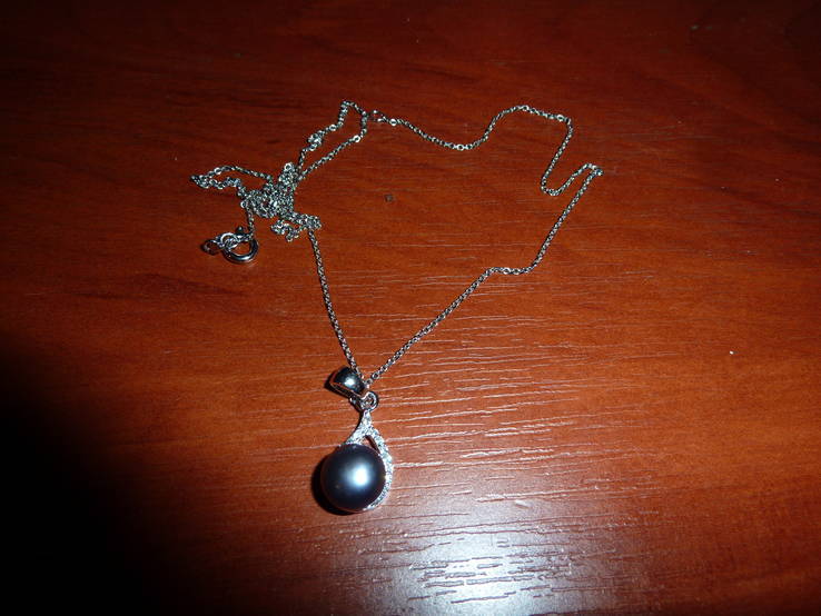 Ожерелье с черной жемчужиной