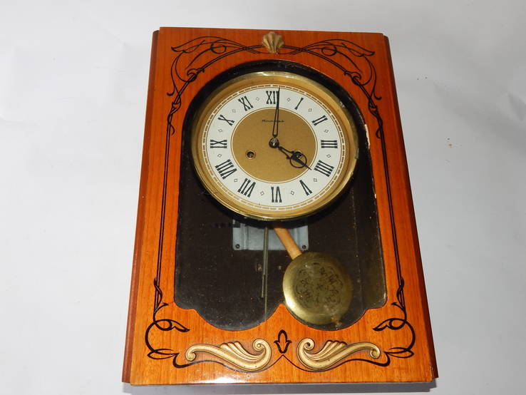 Часы настенные янтарь с боем 8703, photo number 2