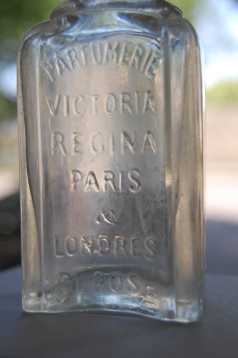 Бутылочка Parfumerie Victoria Regina Raris Lordres Derose. 12см, фото №4