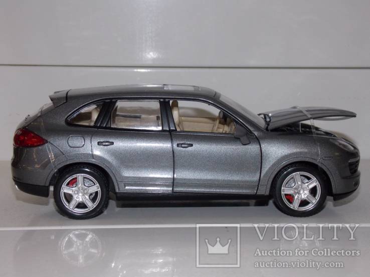 1:24 Автопром Porsche Cayenne, фото №5