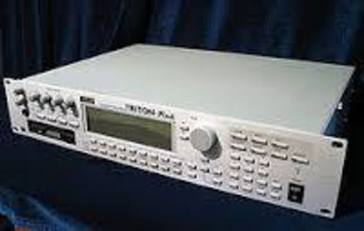 Korg Triton Rack - синтезатор, сэмплер, рабочая станция, sound-модуль, фото №2
