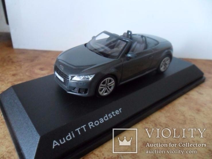 Audi TT Roadster Dealer 1:43, фото №5