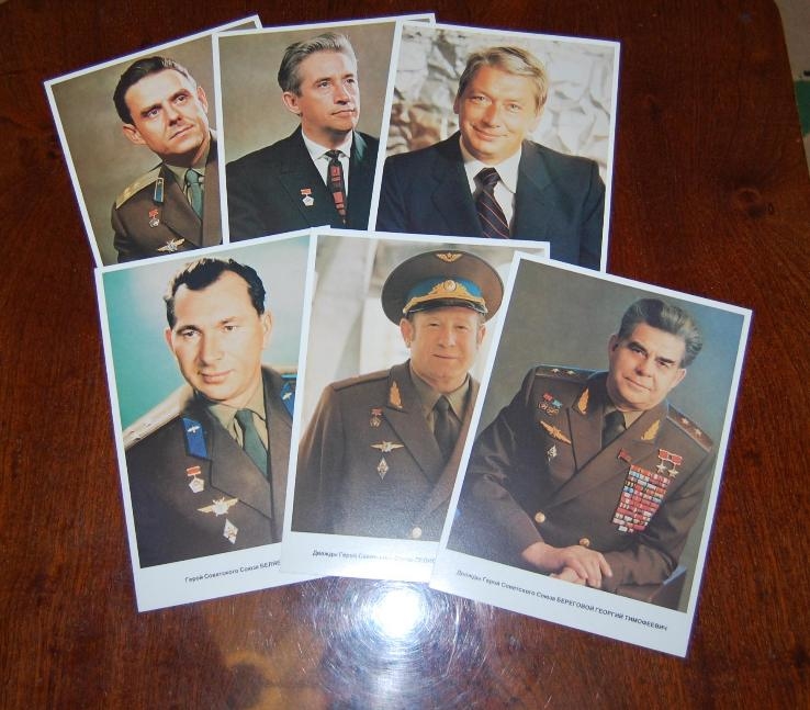 Комплект из 58 открыток в обложке Летчики Космонавты СССР. 1986 Полный комплект, фото №5