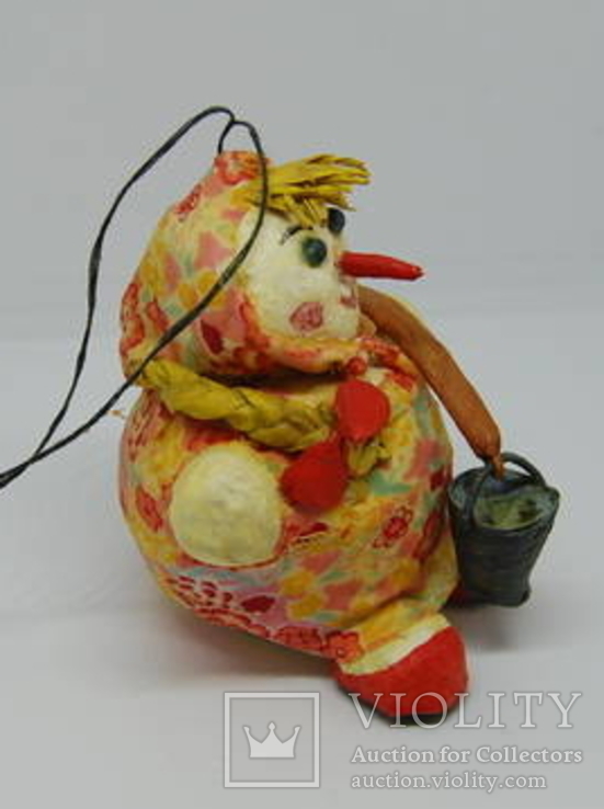 Елочная игрушка из папье-маше Снеговик с коромыслом. 9 см, фото №4