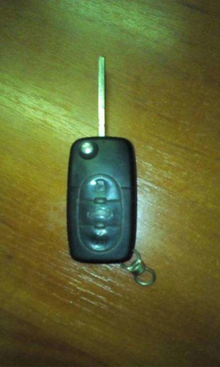  Ключ Audi A6C5, запчасти, фото №3