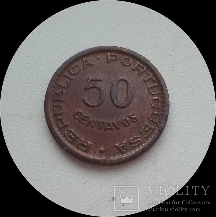 Португальская Ангола 50 сентаво 1953 г., фото №3