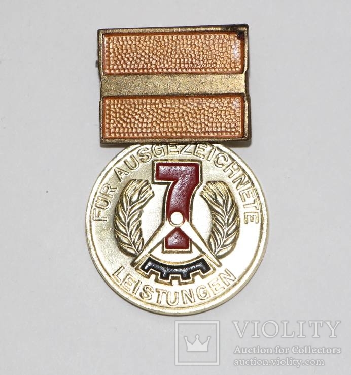 Медаль за трудовые достижения, ГДР, фото №3