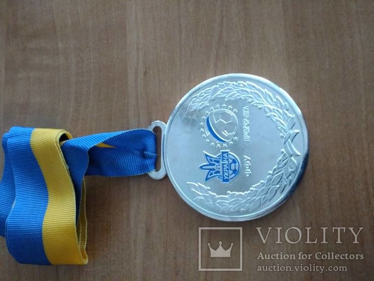 Медаль Динамо Киев 2 место 2010, фото №3