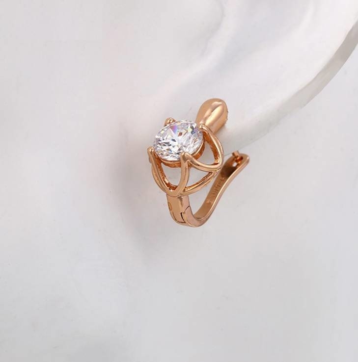 Сережки GF 18К с прекрасным белым камнем. Розовое золото, фото №2