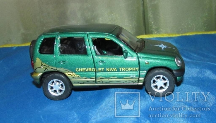 Нива Chevrolet 1:43, фото №6