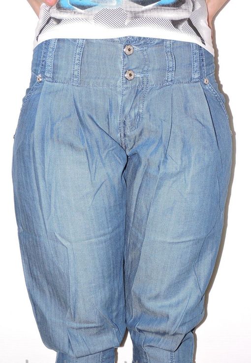 Хорошие бриджи капри облегченній джинс рр 26, фото №5