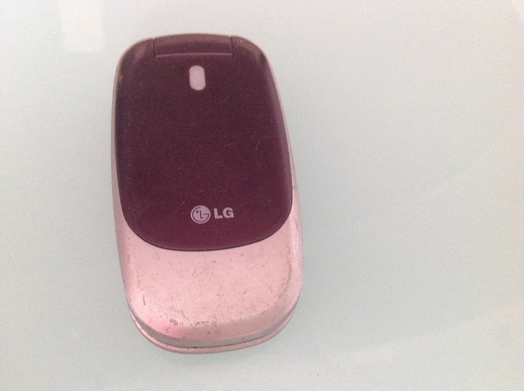 Сенсорный телефон LG KG 370, фото №2