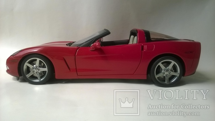 AutoArt 1:18 Chevrolet Corvette C6, фото №3