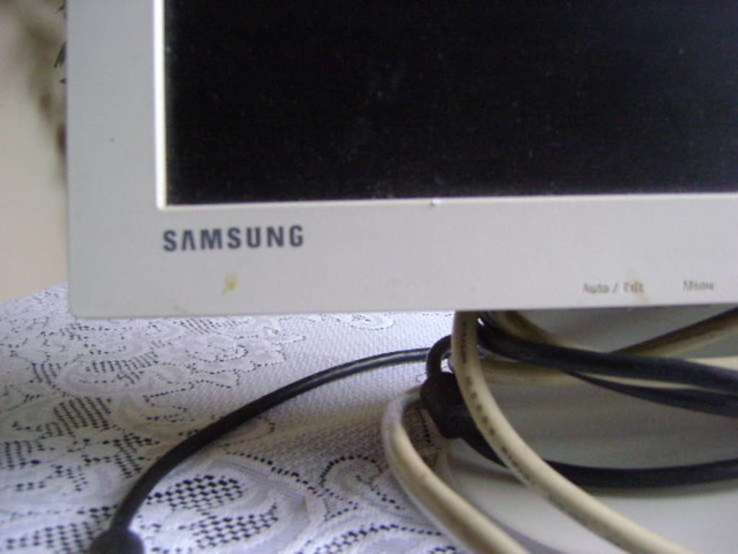 Монитор Samsung SyncMaster 152 V (перевыставлен после невыкупа), фото №2