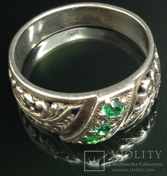 Кольцо, зеленые камни, фото №2
